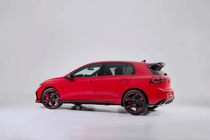 Golf GTI EDITION 50_