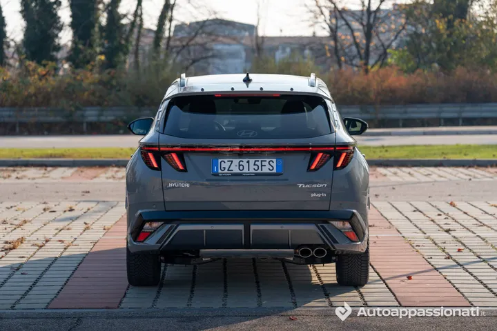 Hyundai Tucson PHEV Prova 2026