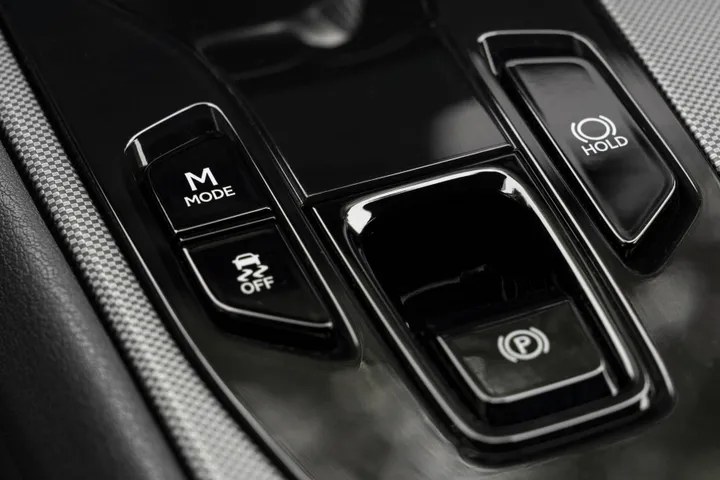 cambio manuale su cambio automatico di auto elettrica