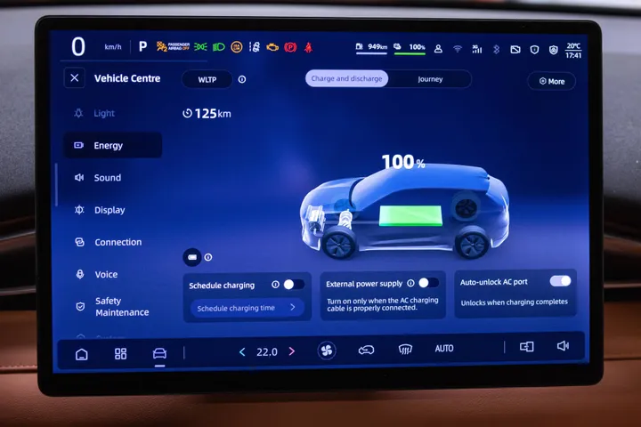 changan schermo infotainment e ricarica