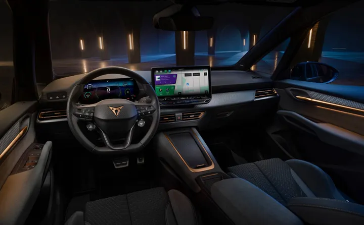L'abitacolo rinnovato della Cupra Born VZ 2026