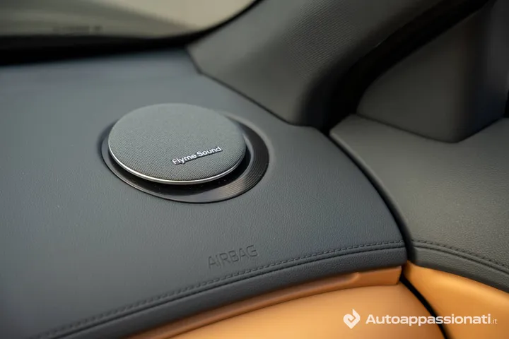 Geely Starray EM-i__audio premium