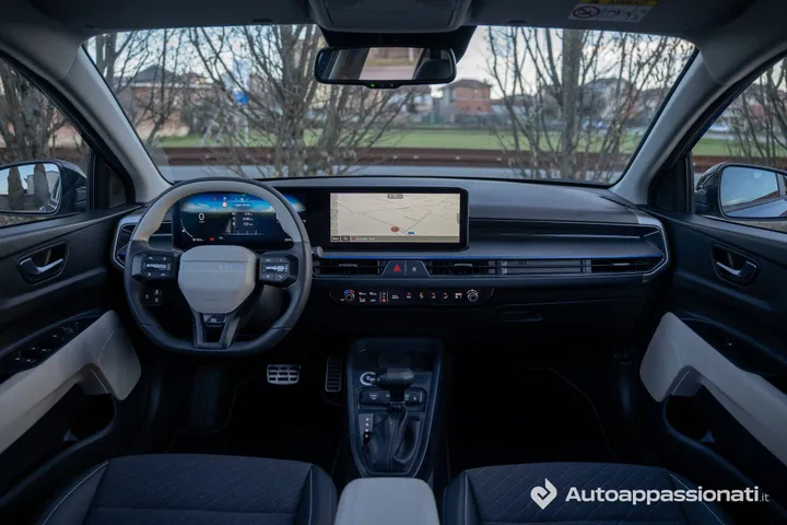 Una vista complessiva sull'abitacolo della Kia Stonic 2026