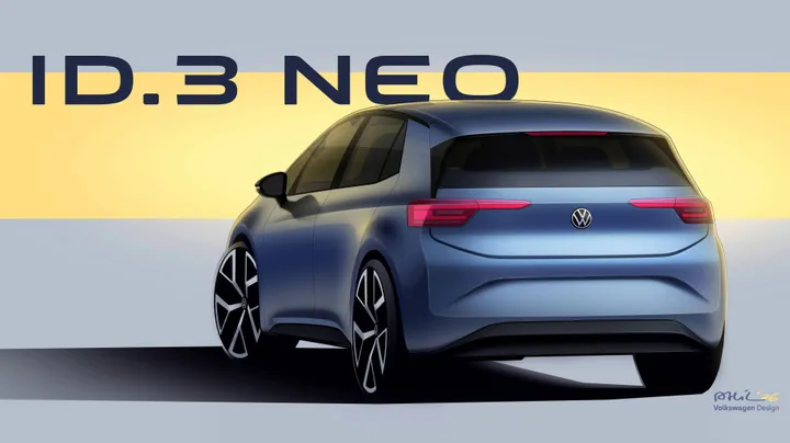 Posteriore della Volkswagen ID.3 Neo di colore blu con scritta grande sopra l'auto