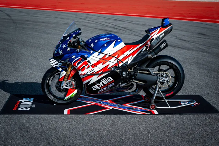 apriliaracing-apriliax250th-soldout04 laterale