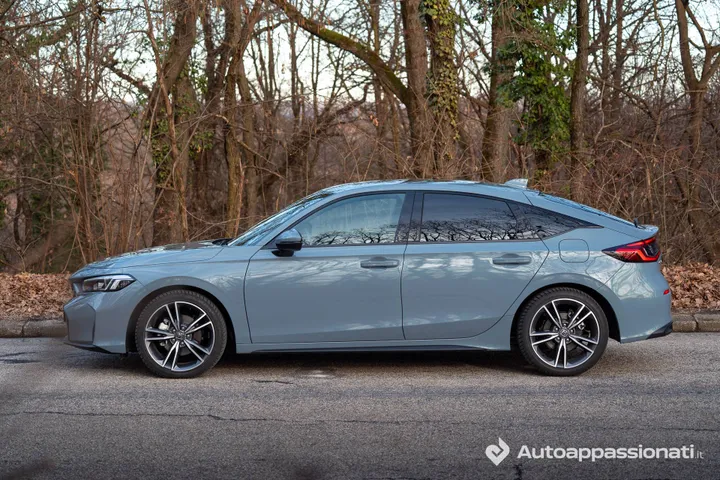 Honda Civic Hybrid 2026 7