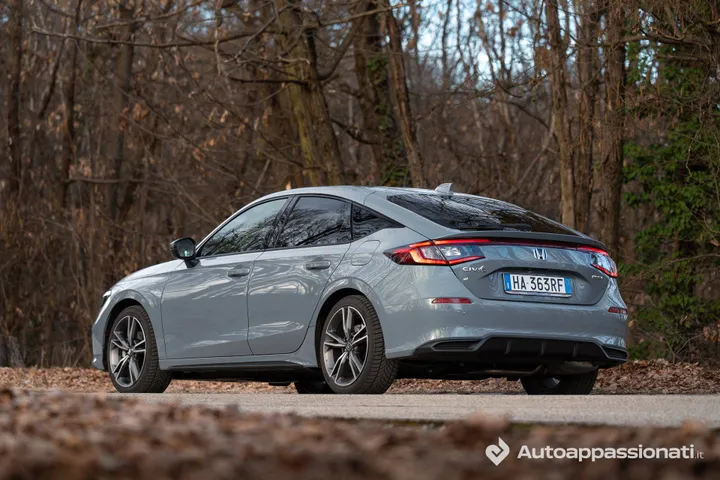 Honda Civic Hybrid 2026 9