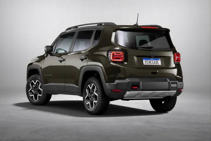 Jeep-Renegade-2026 posteriore di colore scuro