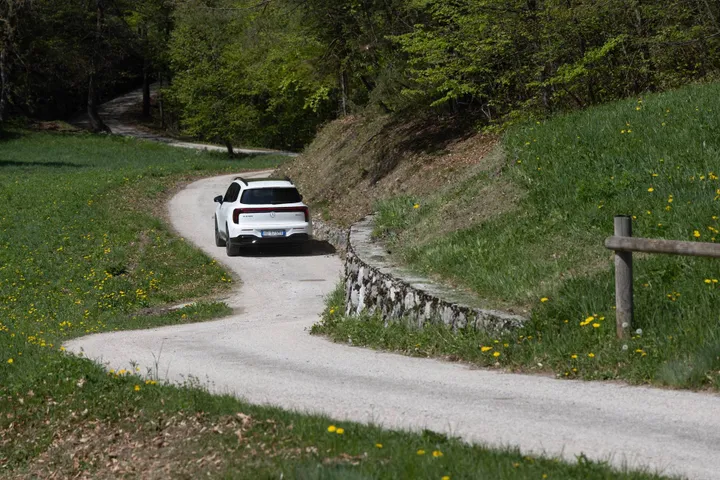 Mercedes-Benz GLB 2026 3