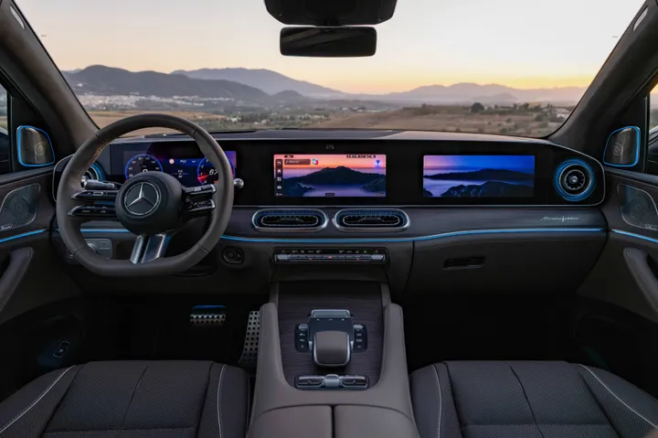 Mercedes GLS interni complessivi