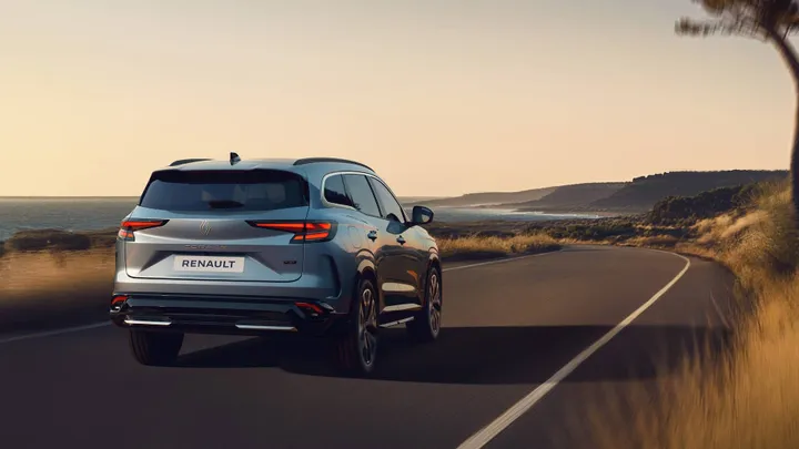 Renault Espace 2026 E-Tech 1