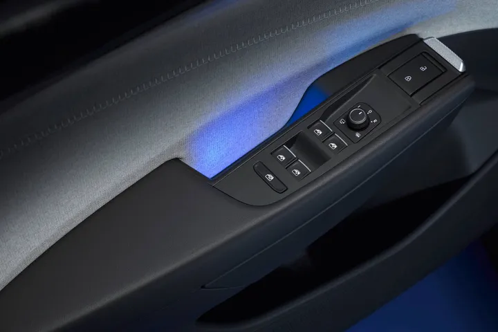 Volkswagen ID.Polo 2026 comandi alzacristalli