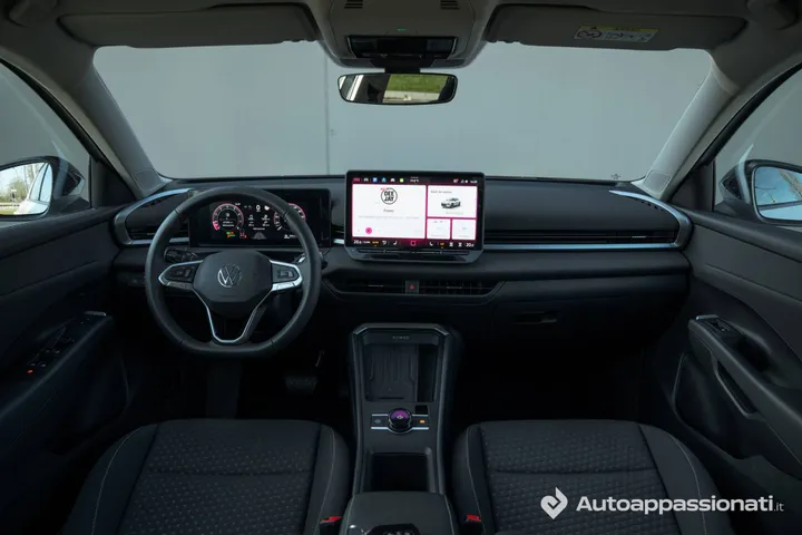 L'abitacolo della Volkswagen T-Roc 2026