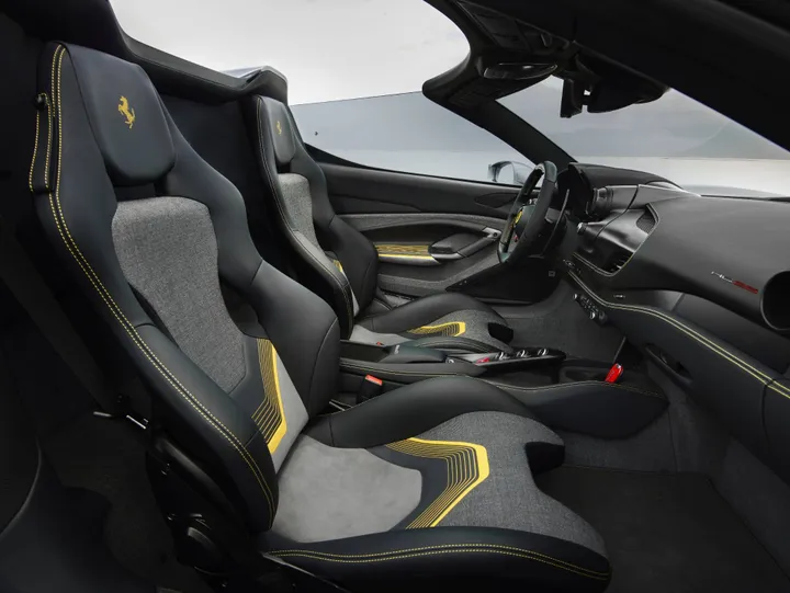 ferrari-HC25 sedili