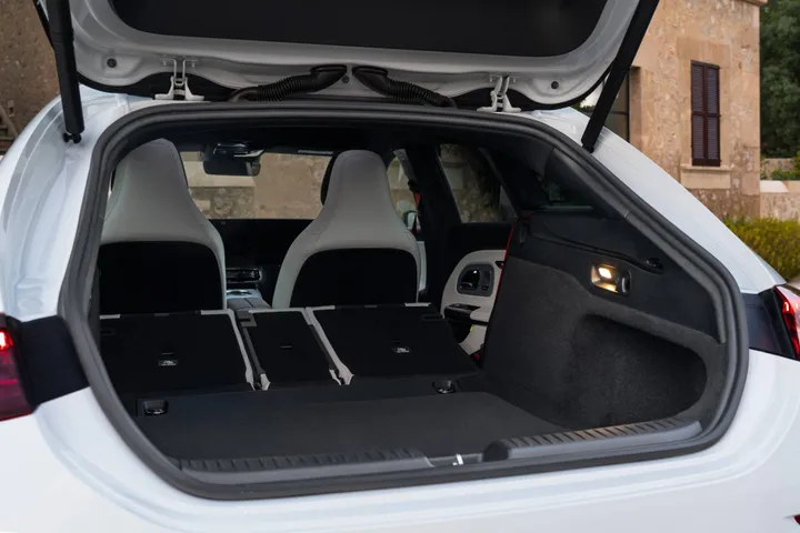 Il bagagliaio della Mercedes CLA Shooting Brake 2026