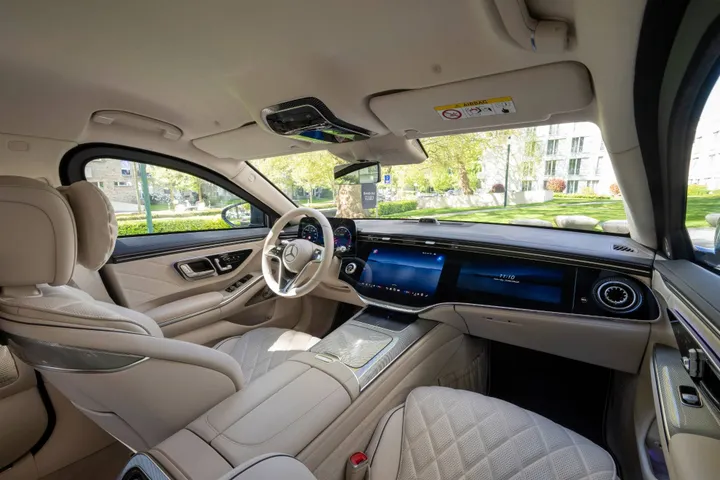 Mercedes-Benz Classe S GUARD interni complessivi