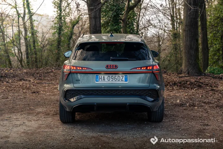 Audi-q3-tdi posteriore pieno