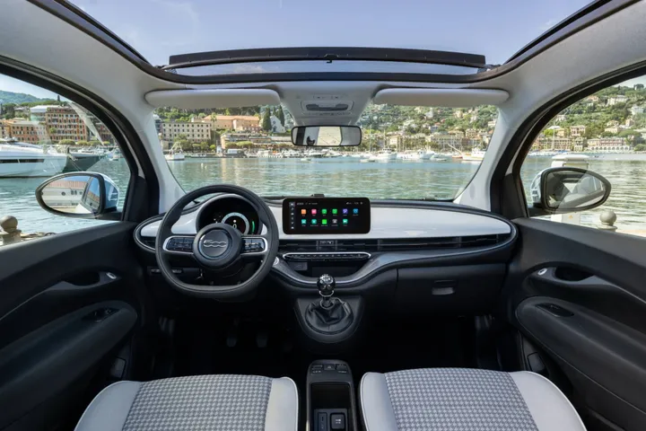 Fiat500Dolcevitaspecialseries interni