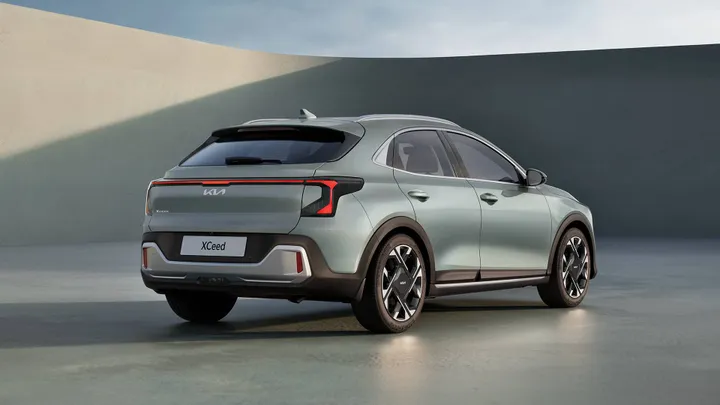 Kia-Xceed rear