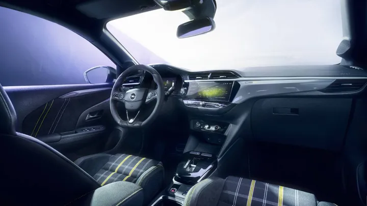 Opel Corsa GSE interni complessivi volante, strumentazione e plancia