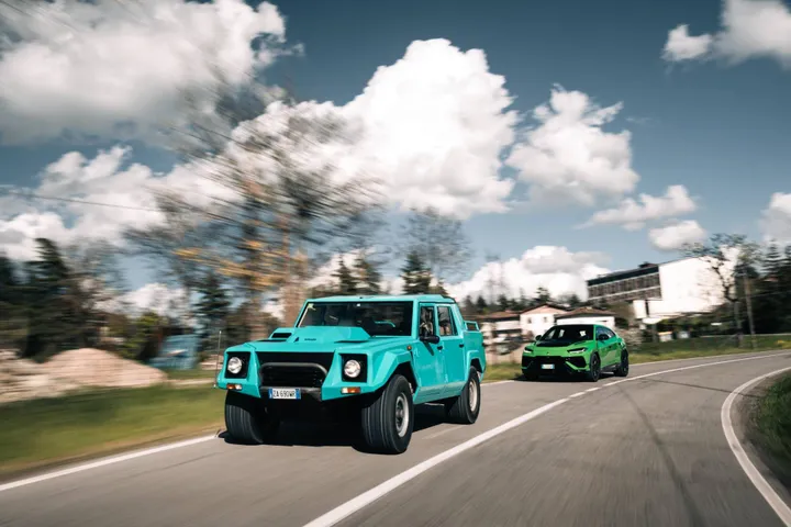 lamborghini Urus con davanti LM002