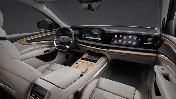 Audi Q7 interni complessivi