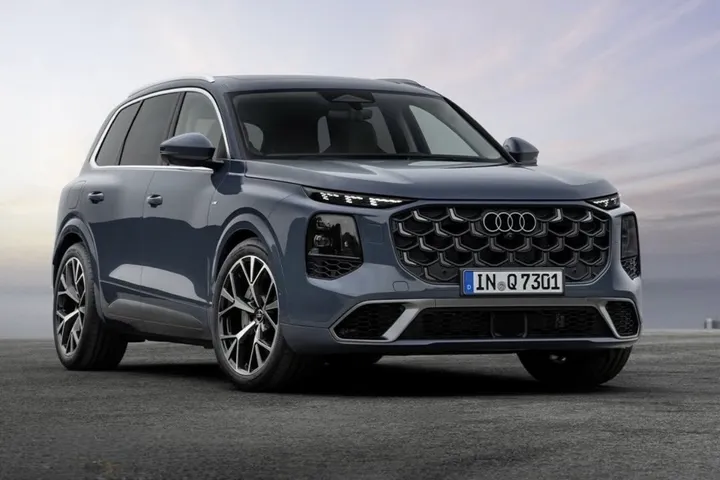 audi-q7-2027-front