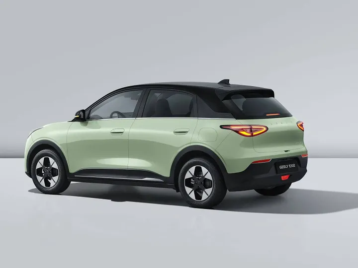 geely-ex2-posteriore