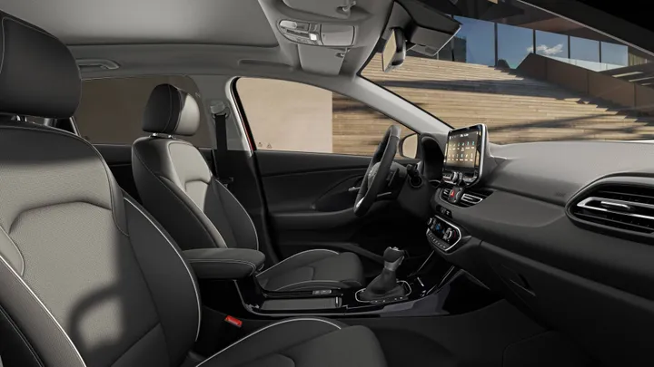 hyundai-i30 interni comlplessivi con sedili