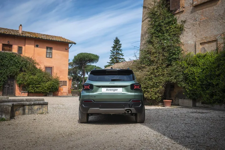 Jeep_Avenger_2026_03