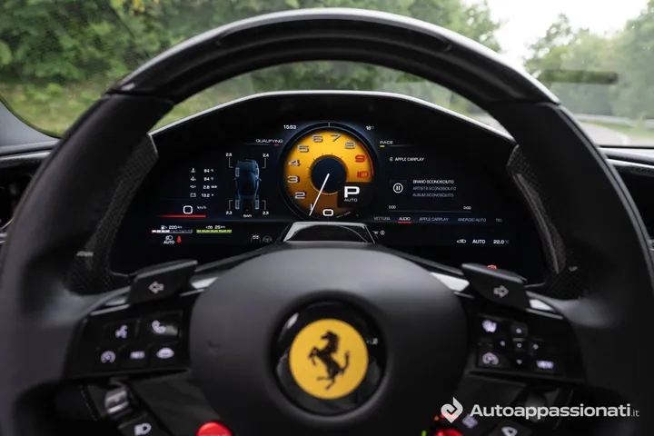 Ferrari 849 Testarossa strumentazione