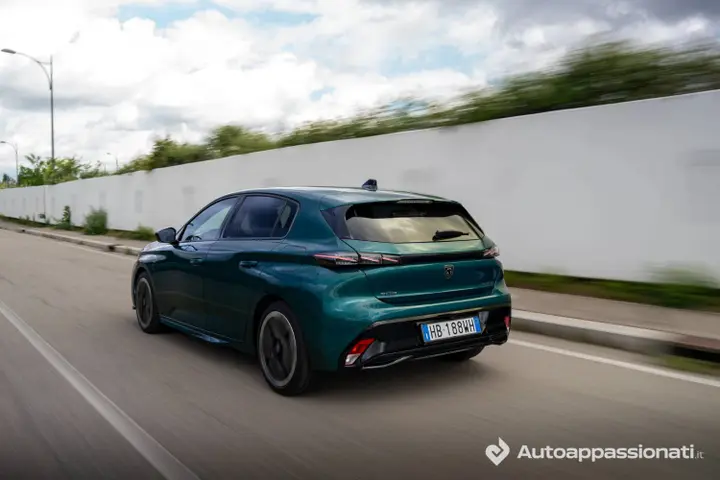 Peugeot 308 PHEV Hybrid__rear side view