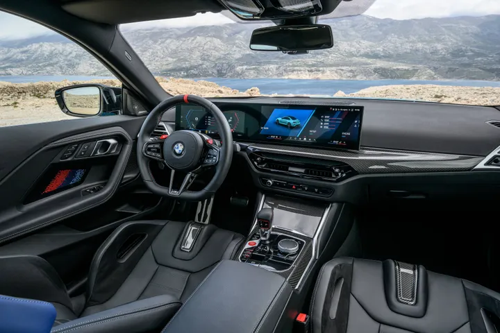 interni complessivi della BMW M2 xDrive