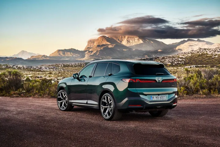 Nuova BMW X5 2027 posteriore