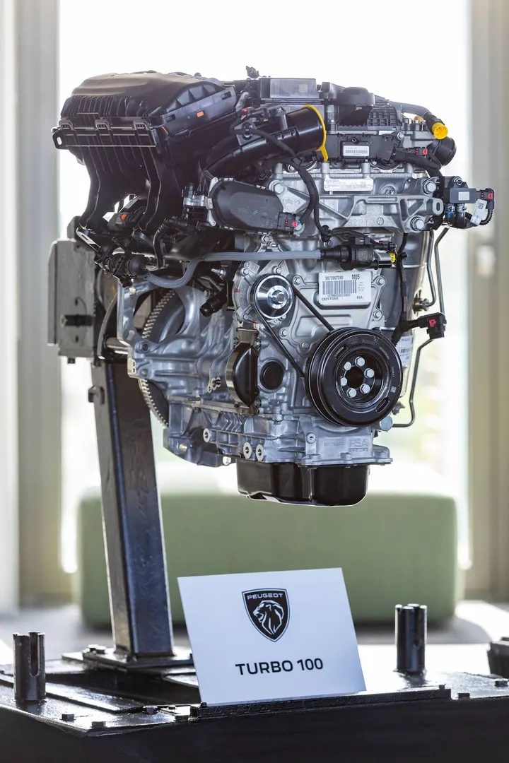 Peugeot 1.2 Turbo 100 2026 motore intero