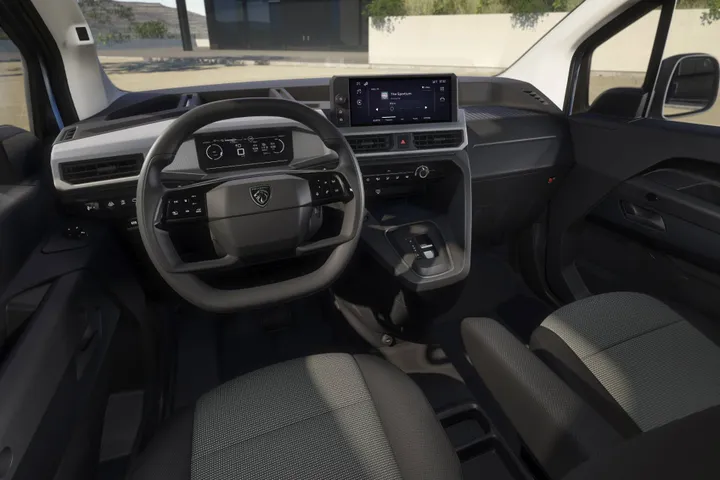 peugeot-e-partner interni