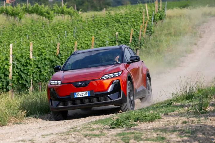 La Subaru Uncharted affronta un percorso fuoristrada