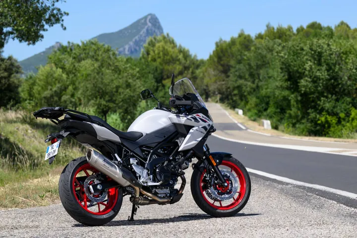 Suzuki sv7-gx