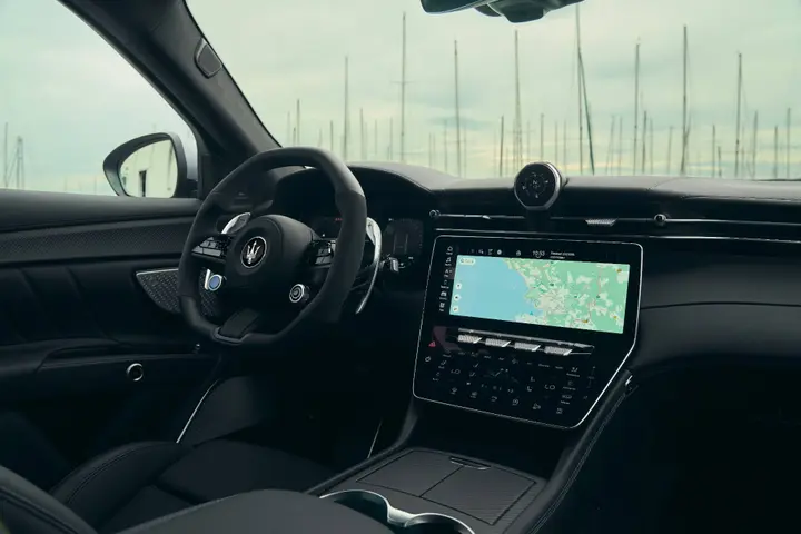 Maserati Grecale 2027 interni