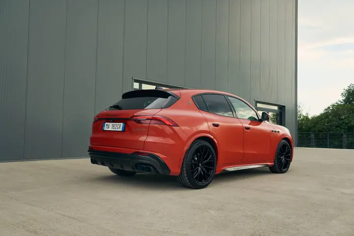 Maserati Grecale 2027 posteriore