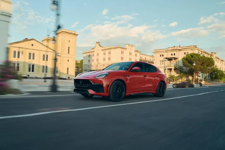 Maserati Grecale 2027 dinamica anteriore