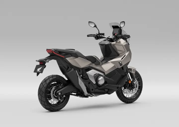 27ym-honda-x-adv posteriore