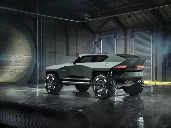 Nell'immagine si vede la Aston Martin Dreadnought