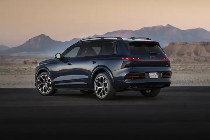 Audi Q9 posteriore