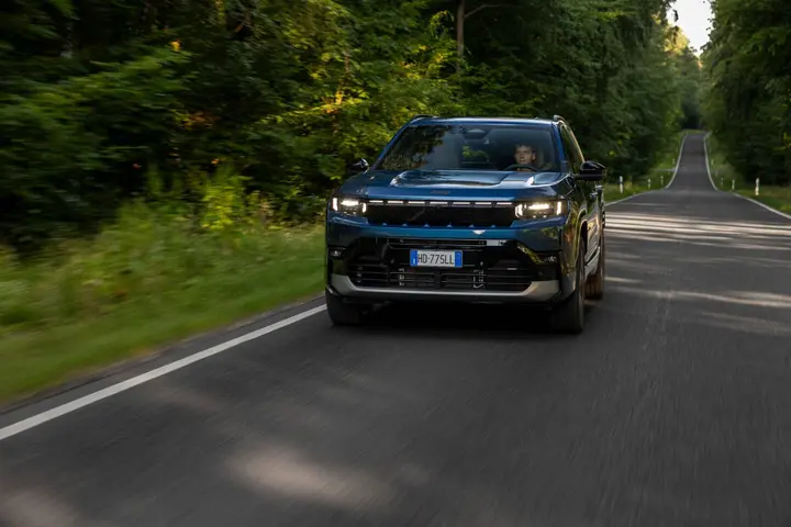 Jeep_Compass_2026_11