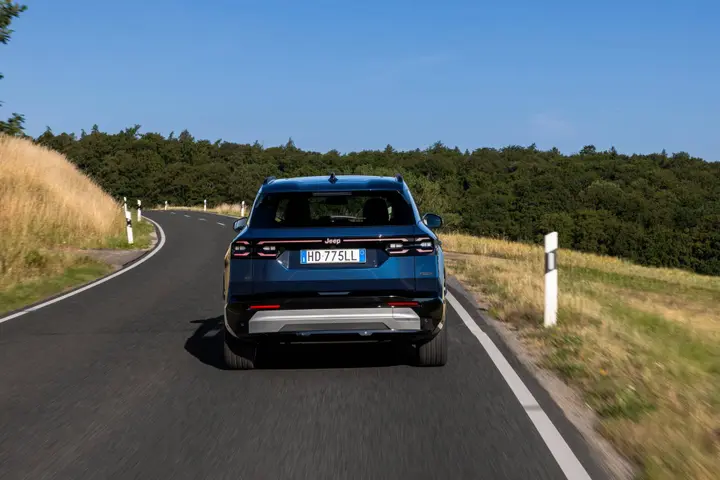 Jeep_Compass_2026_12