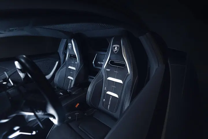 lamborghini-temerario-ad-personam-sedili