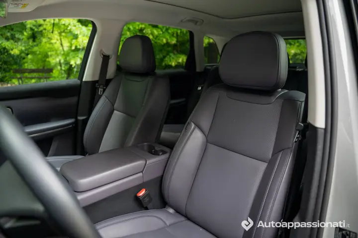 Leapmotor C10 REEV sedili interni