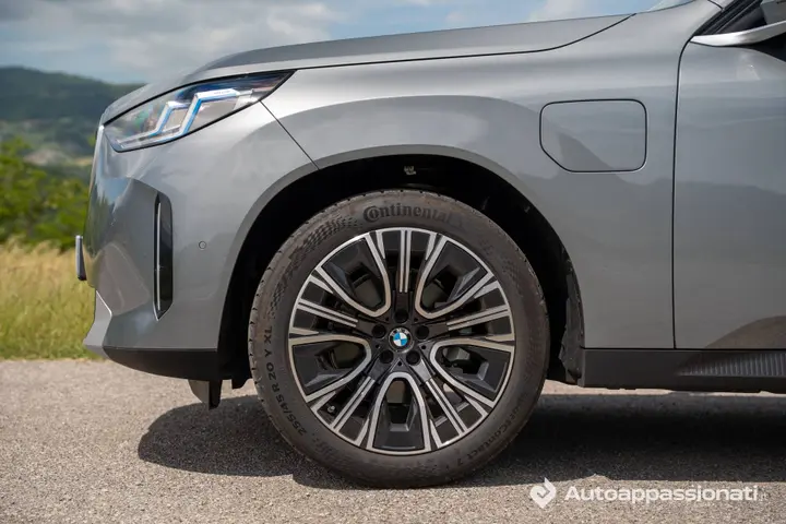 BMW X3 30e cerchio