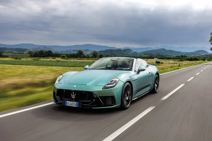 Maserati Grancabrio 2027 dinamica